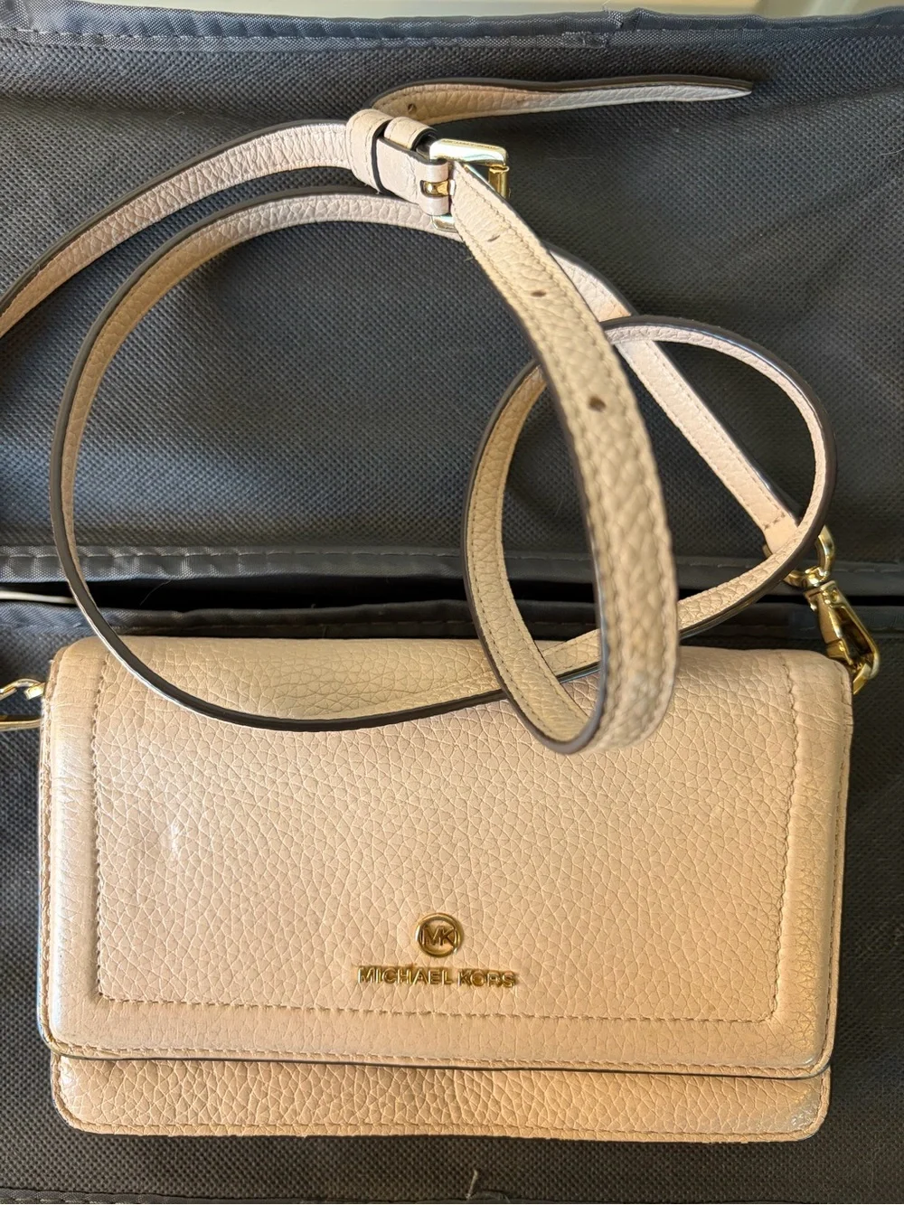 Michael Kors Blush Beige Pebbled Leather Crossbody wallet